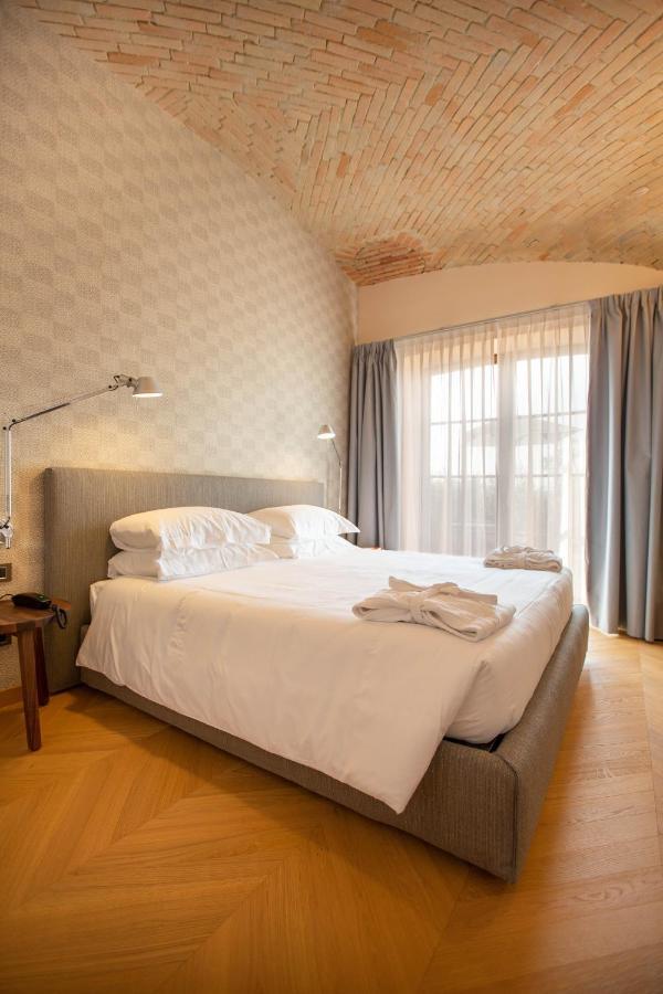 Villaggio Narrante - Cascina Galarej Serralunga d'Alba Eksteriør bilde